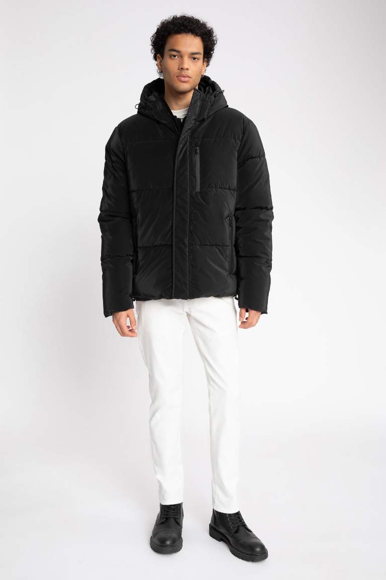 Black MEN Regular Fit Puffer Jacket 2794568 | DeFacto