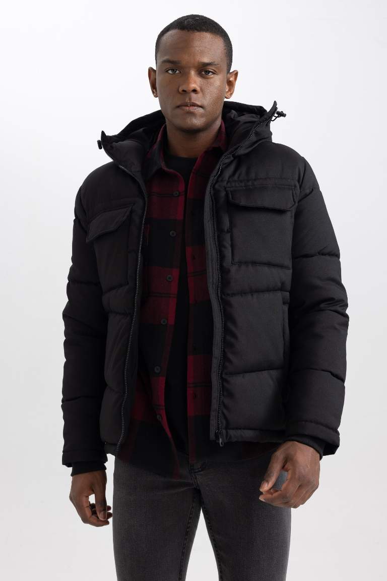 Slim Fit Kapüşonlu Şişme Mont