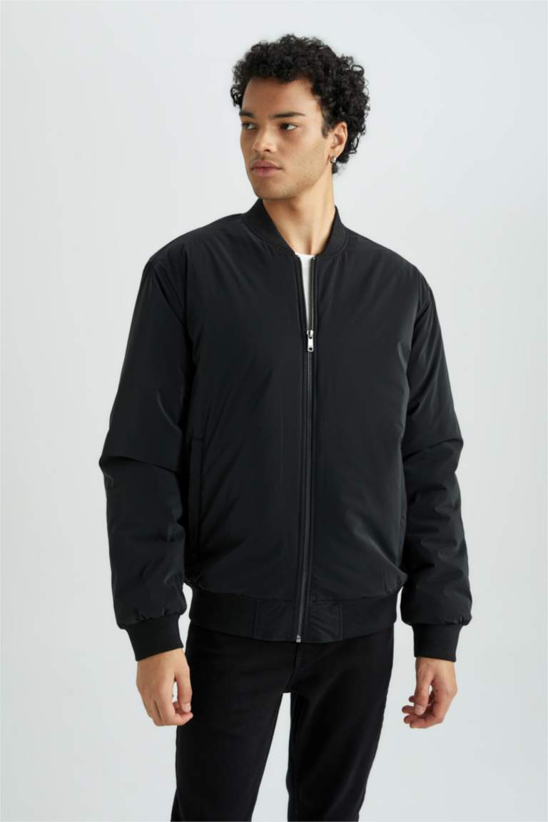 Black MAN Slim Fit Puffer Jacket 2788887 DeFacto