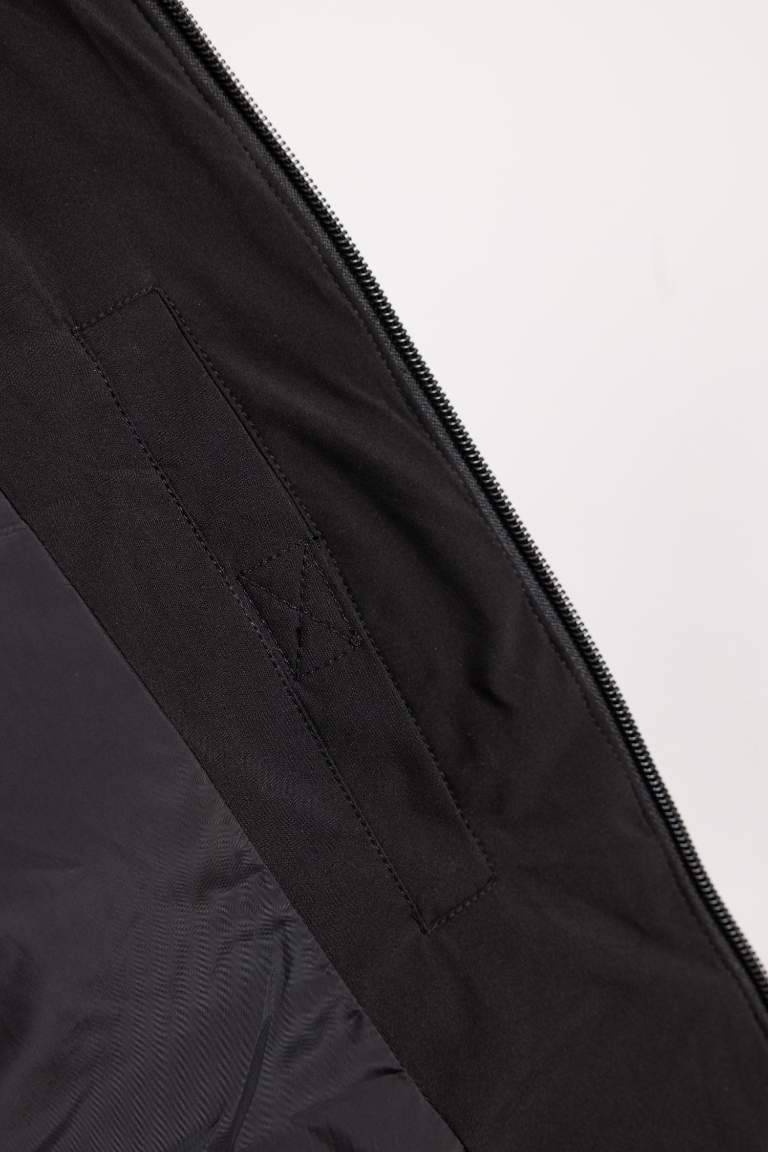 DeFactoFit Su İtici Şişme Mont Slim Fit Dar Kesim Kapüşonlu Fermuarlı Cepli