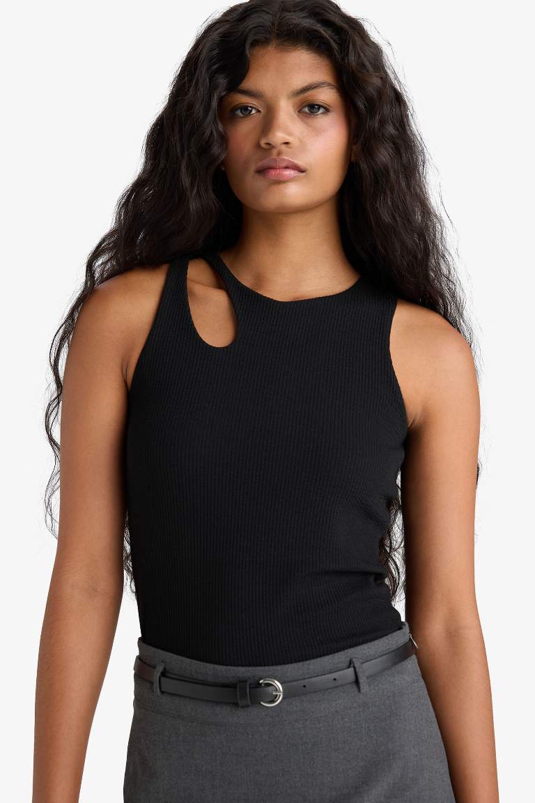 Slim Fit Camisole Crew Neck Tank Top