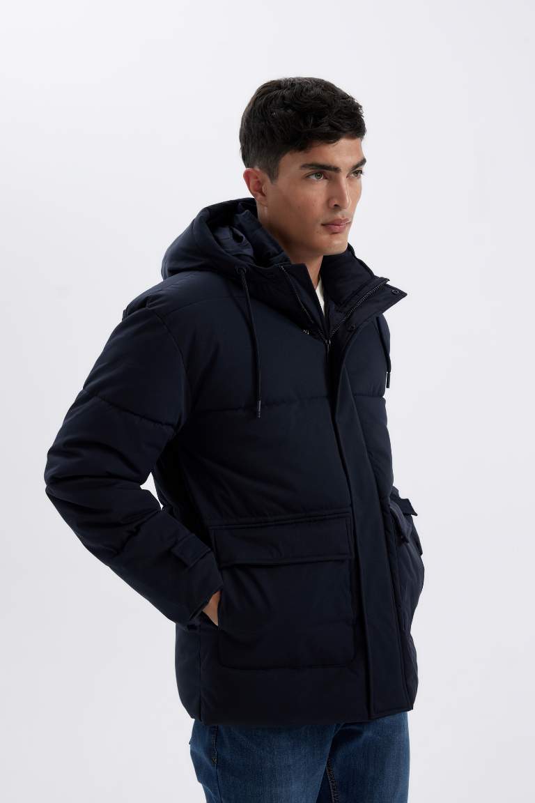 Slim Fit Dar Kesim Şişme Mont Kapüşonlu Fermuarlı Çift Cepli