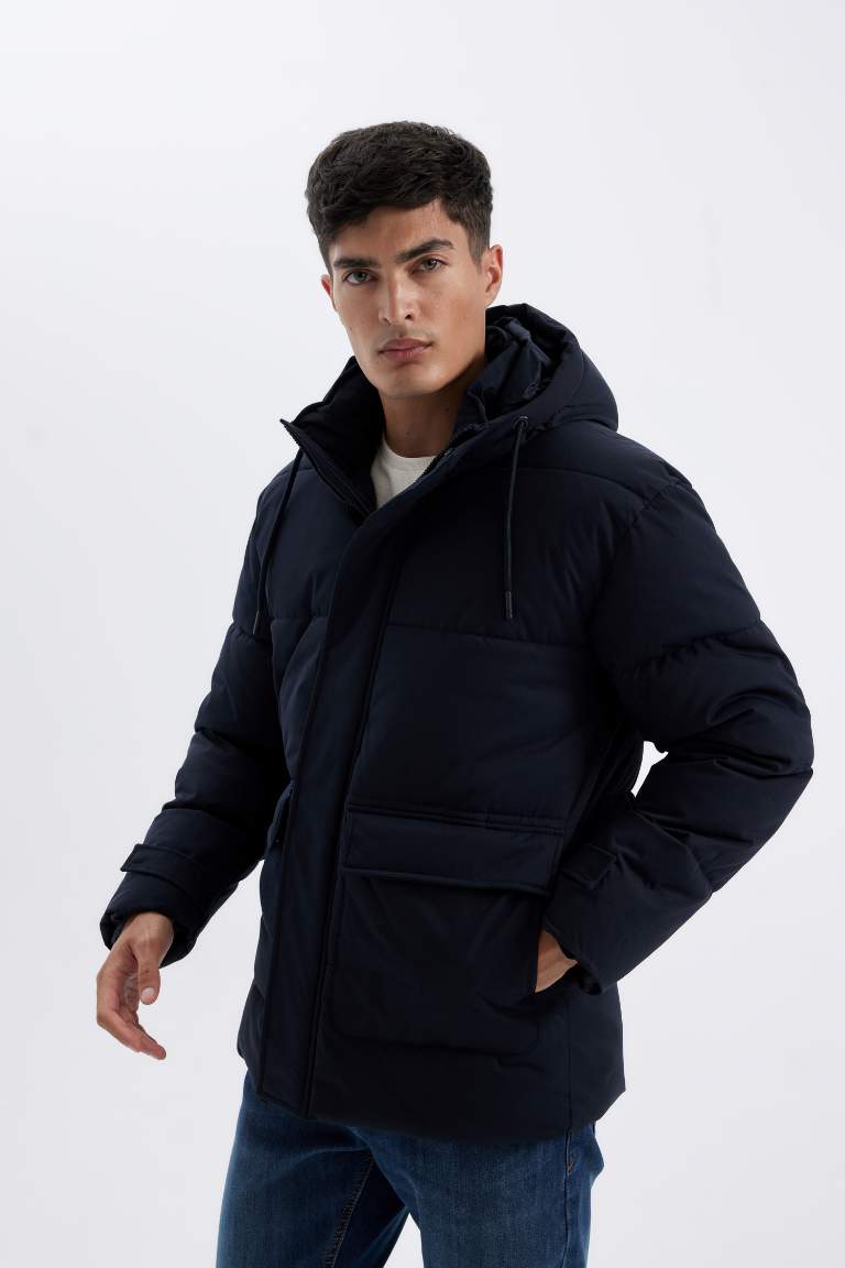 Slim Fit Dar Kesim Şişme Mont Kapüşonlu Fermuarlı Çift Cepli