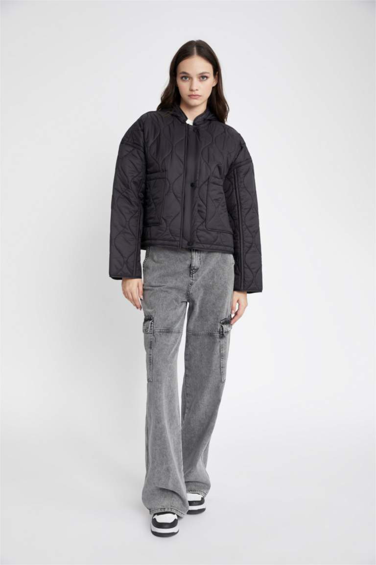 Куртка водоотталкивающая свободного кроя с капюшоном