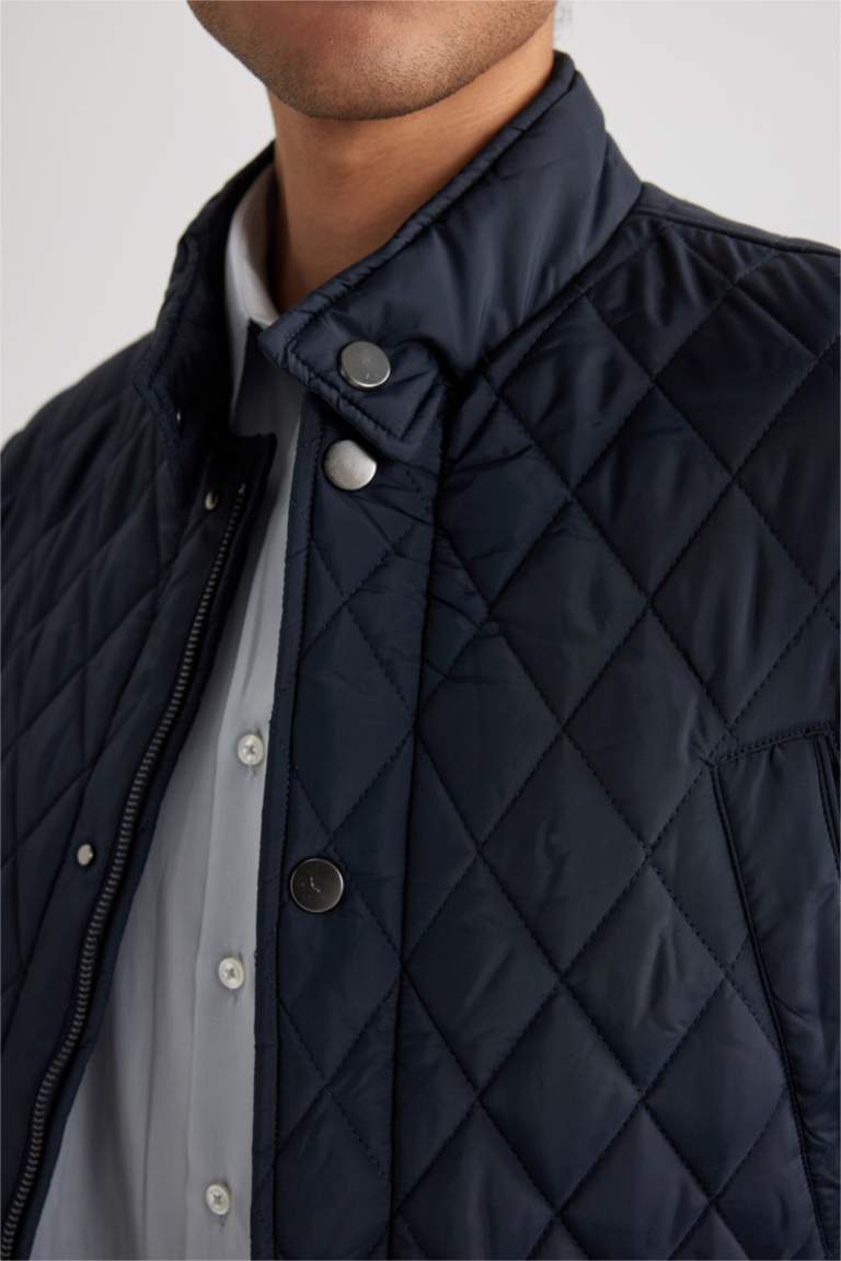 Куртка приталеного крою для чоловіків