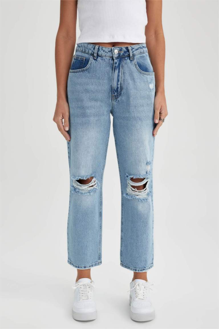 سروال جينز بوي فريند ممزق