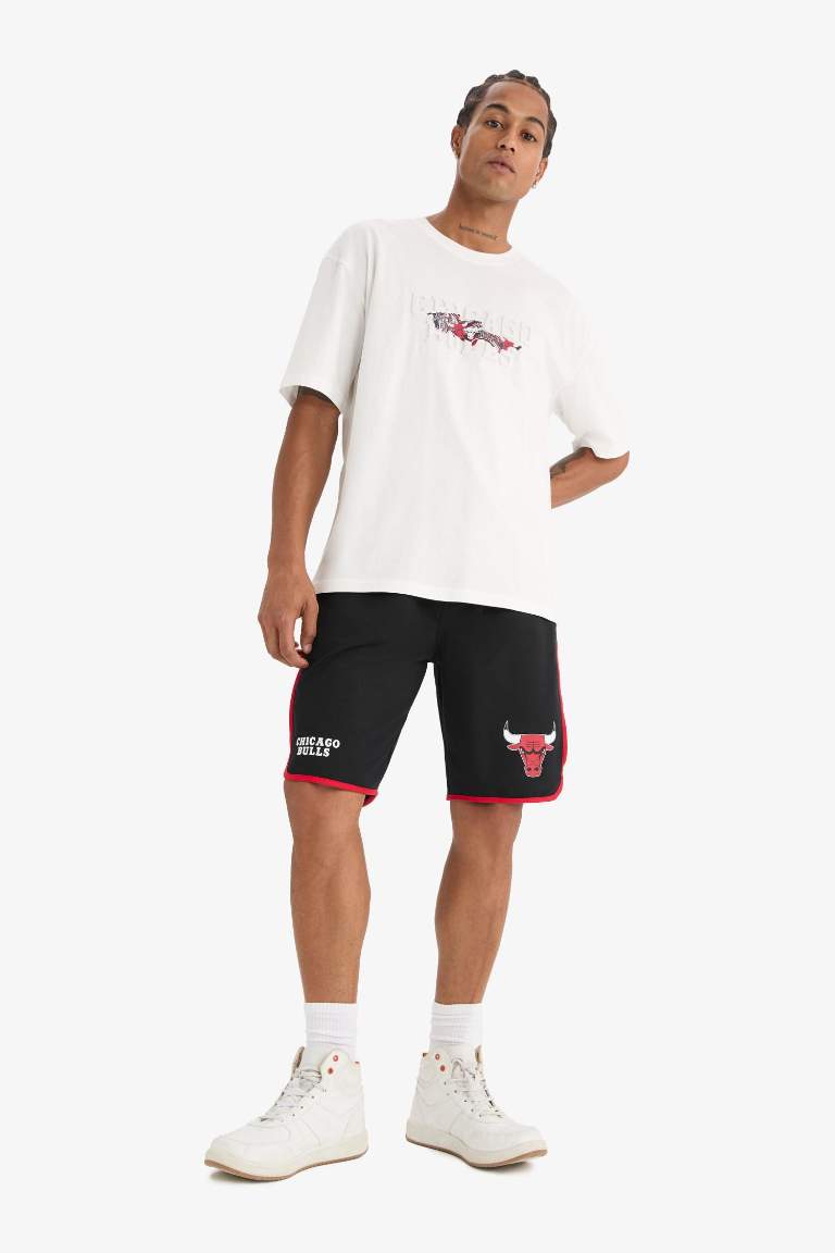 DeFactoFit NBA Chicago Bulls Standart Fit Cepli Bermuda Şort