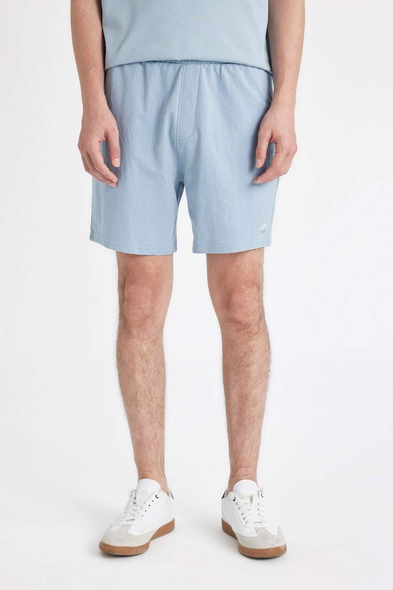 Slim Fit Super Skinny Hem Shorts