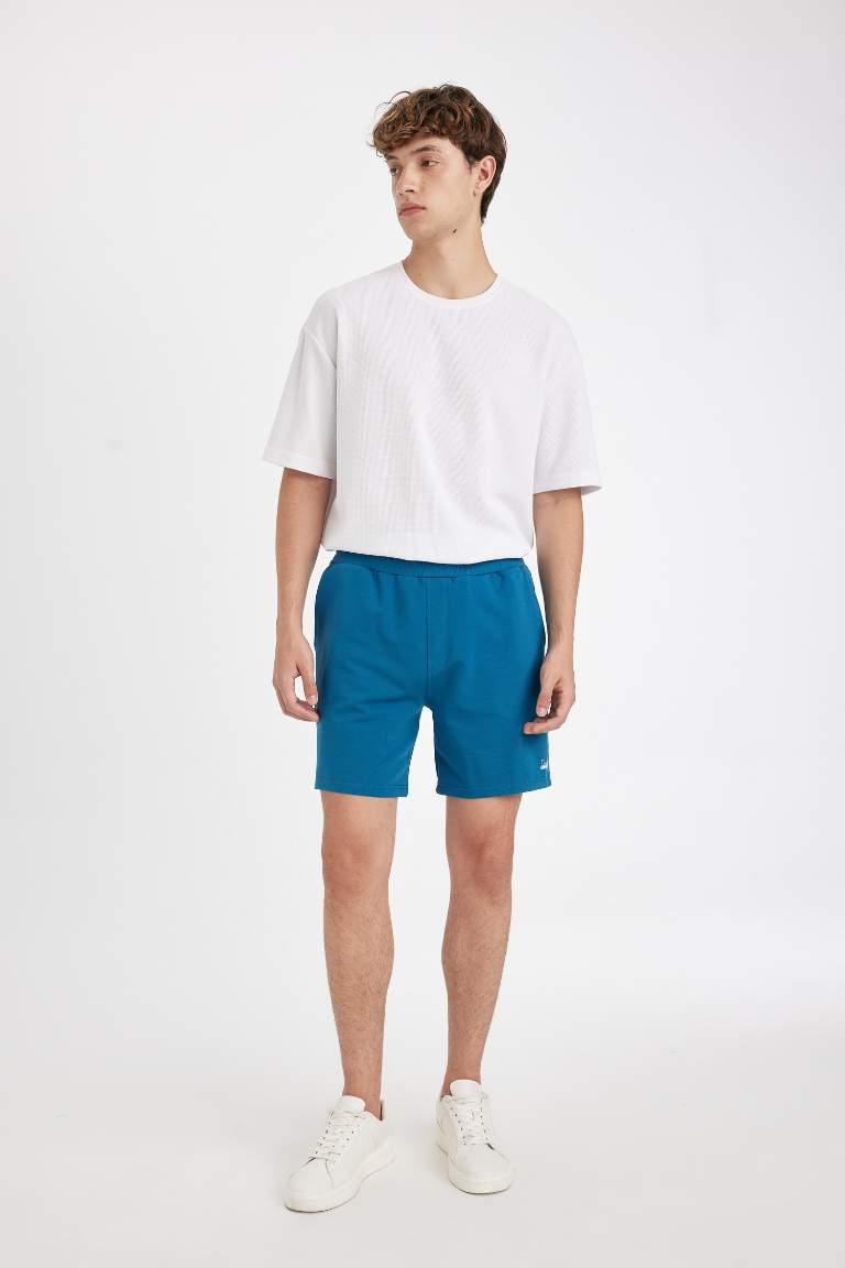 Slim Fit Super Skinny Hem Shorts