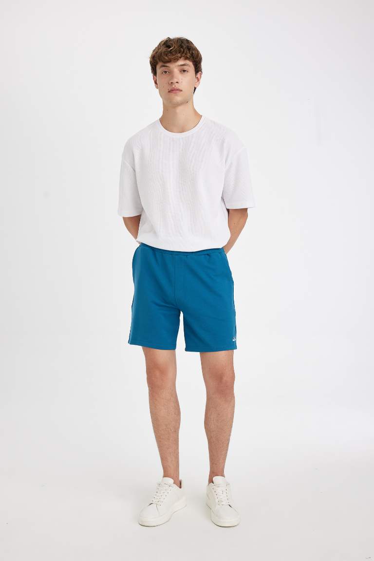 Slim Fit Super Skinny Hem Shorts