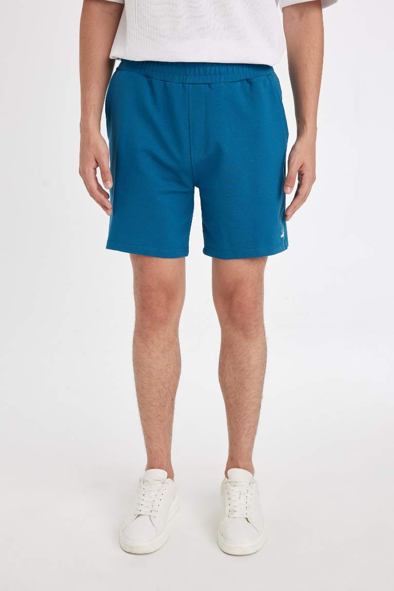 Slim Fit Super Skinny Hem Shorts