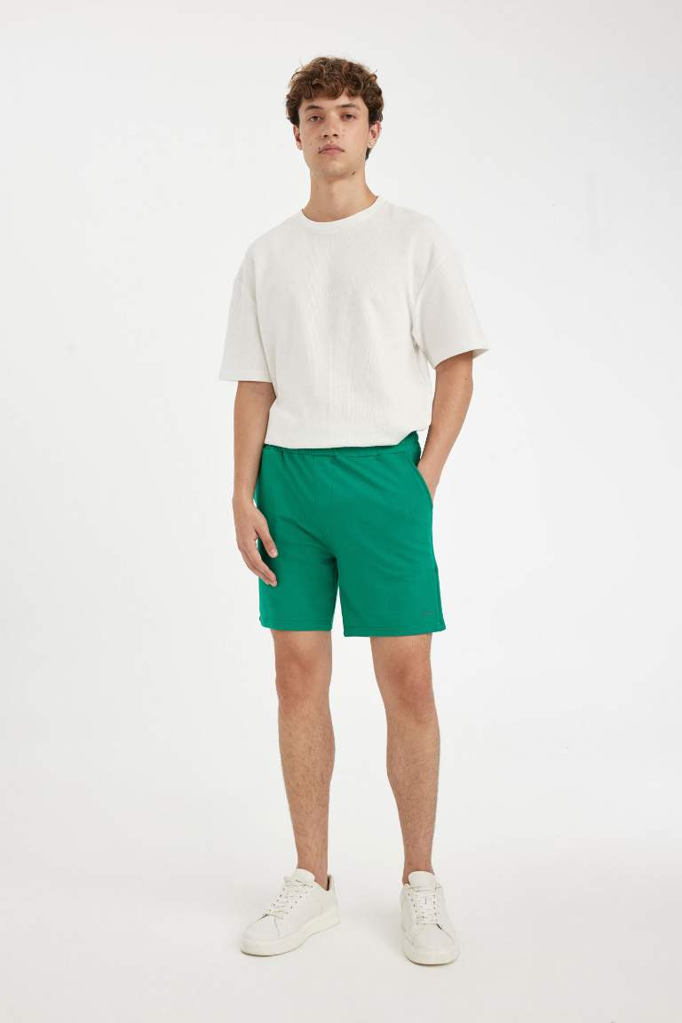 Slim Fit Super Skinny Hem Shorts