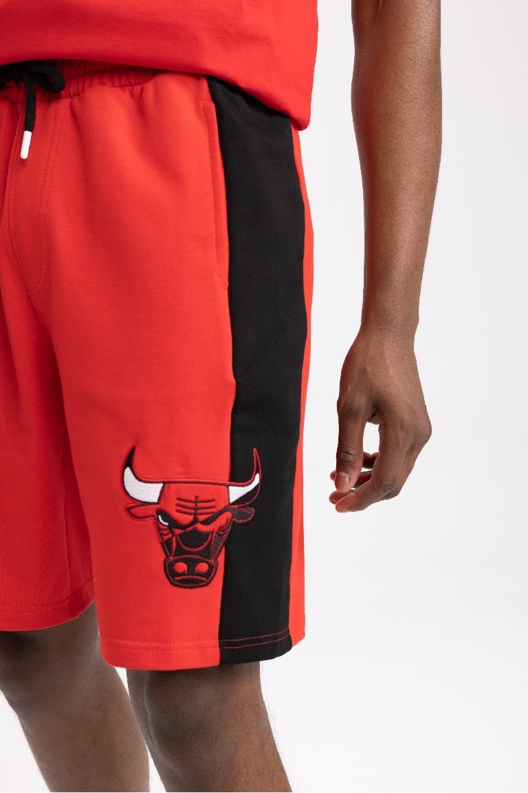 DeFactoFit NBA Chicago Bulls Licensed Standard Fit Shorts
