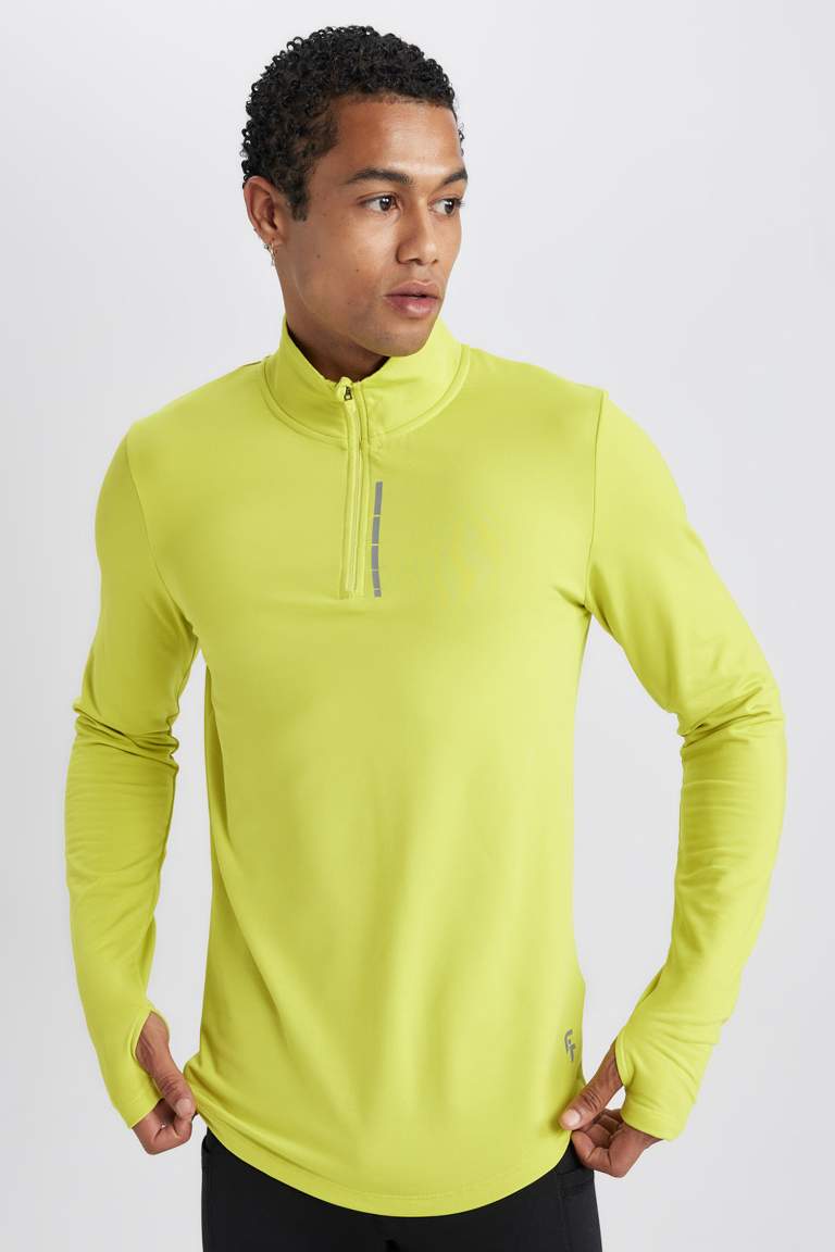 DeFactoFit Slim Fit Dar Kesim Dik Yaka Fermuarlı Tişört
