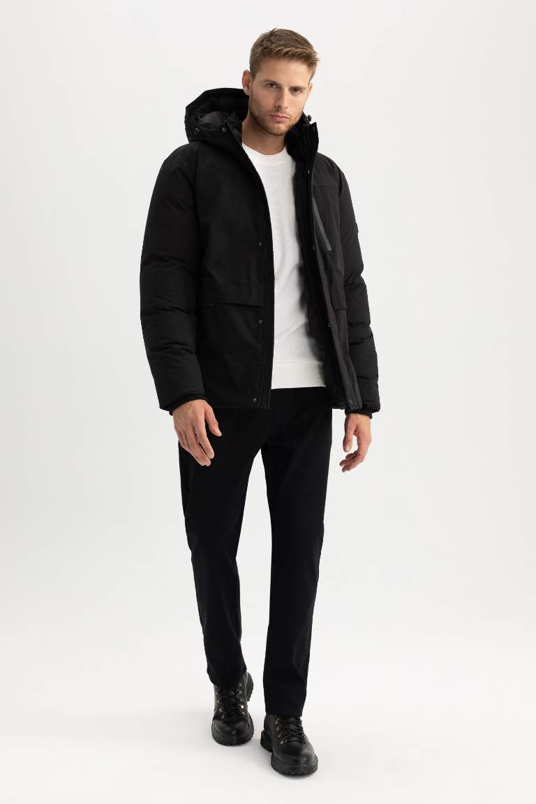 Su İtici Regular Fit Kapüşonlu Fermuarlı Mont
