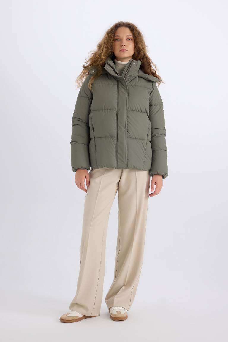 	Su İtici Puffer Şişme Mont Oversize Geniş Kalıp Kapüşonlu Fermuarlı Çıtçıtlı