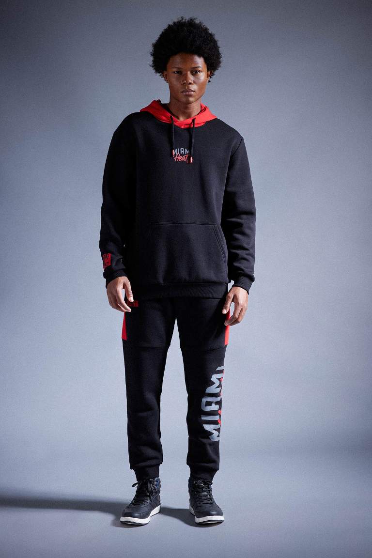 DeFactoFit NBA Miami Heat Regular Fit Kapüşonlu Kalın Sweatshirt