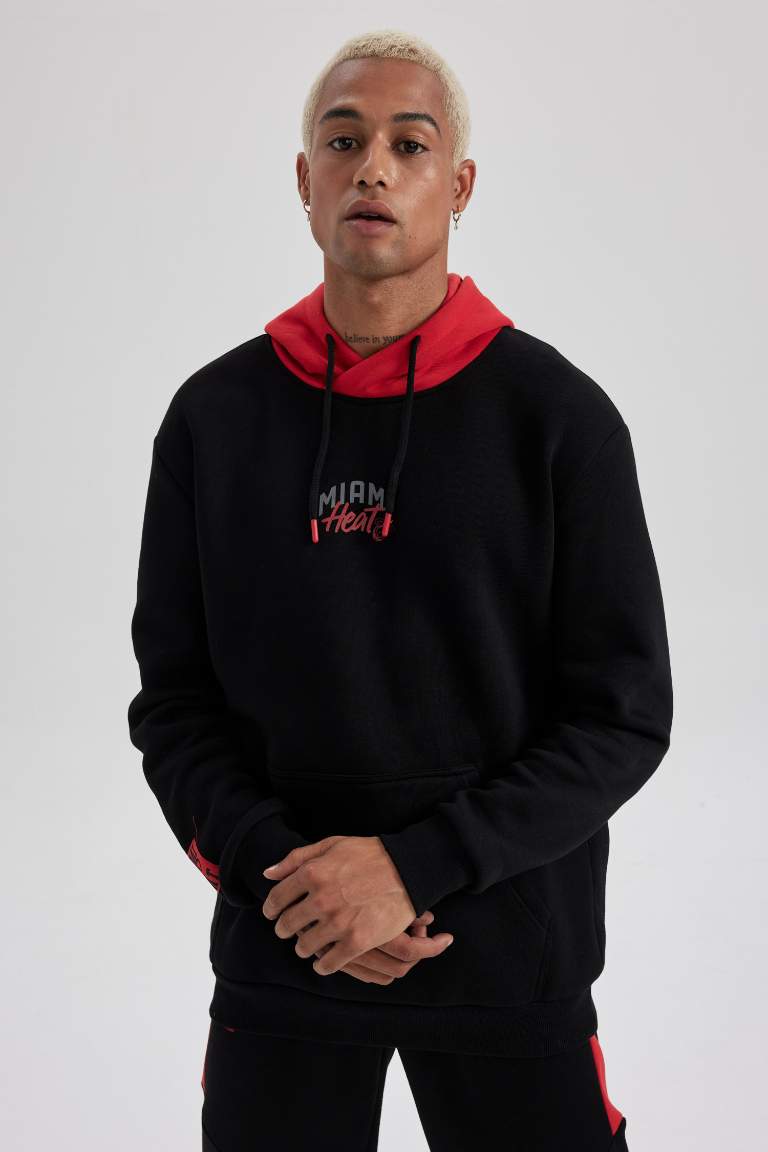 DeFactoFit NBA Miami Heat Regular Fit Kapüşonlu Kalın Sweatshirt