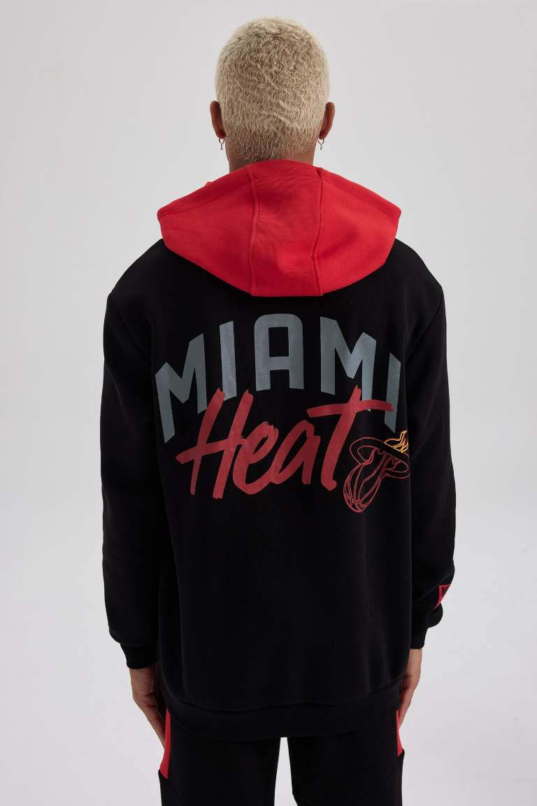 DeFactoFit NBA Miami Heat Regular Fit Kapüşonlu Kalın Sweatshirt