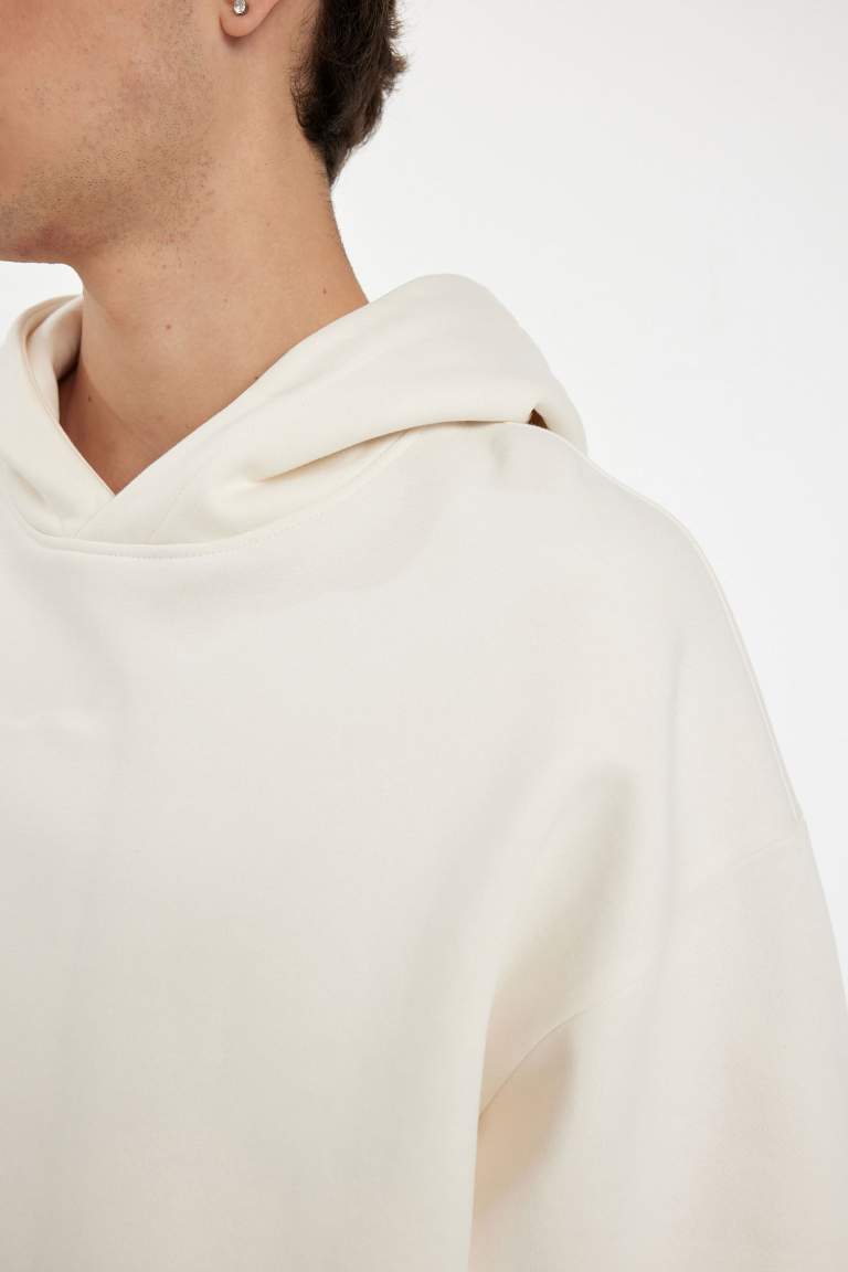 Oversize Fit Hooded Basic Sweatshirt