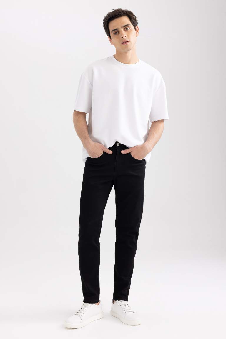 Slim Tapered Fit Dar Kalıp Normal Bel Daralan Paça Jean Pantolon