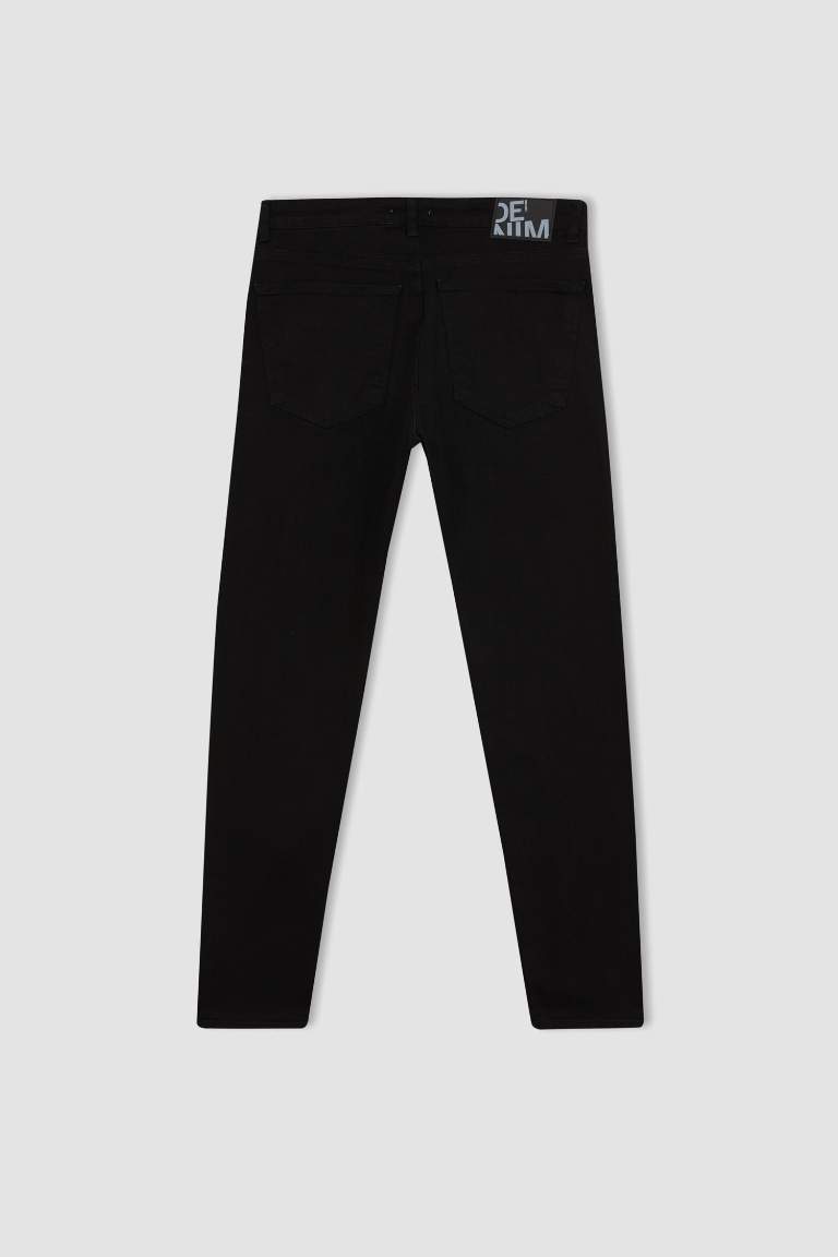 Slim Tapered Fit Dar Kalıp Normal Bel Daralan Paça Jean Pantolon