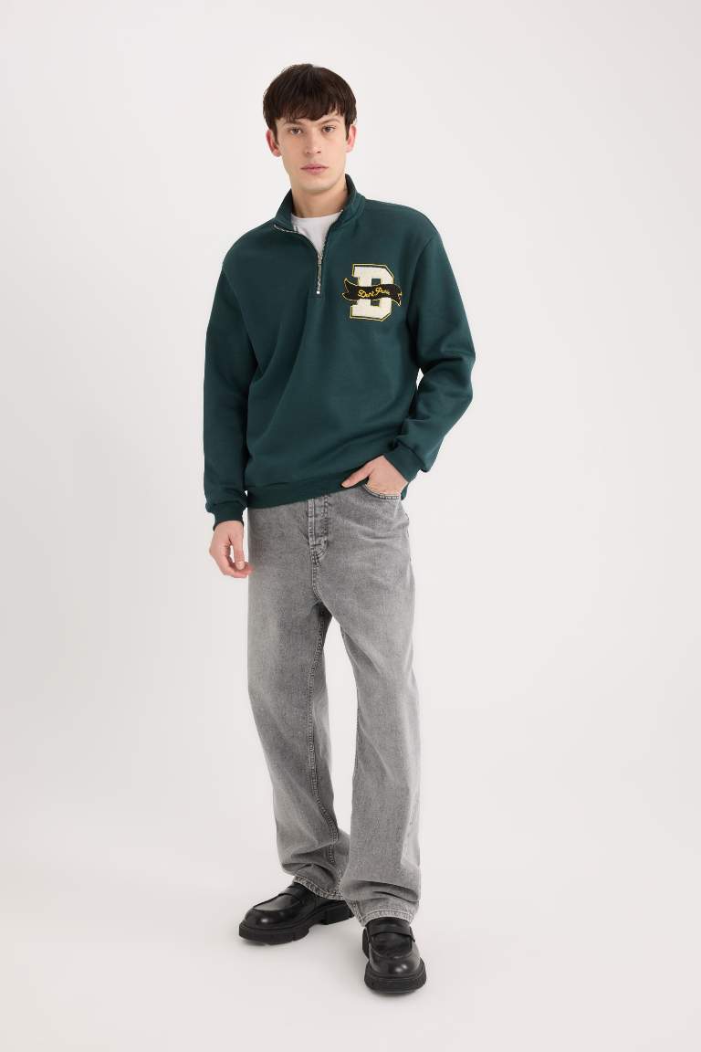 Regular Fit Dik Yaka Fermuarlı Baskılı Sweatshirt