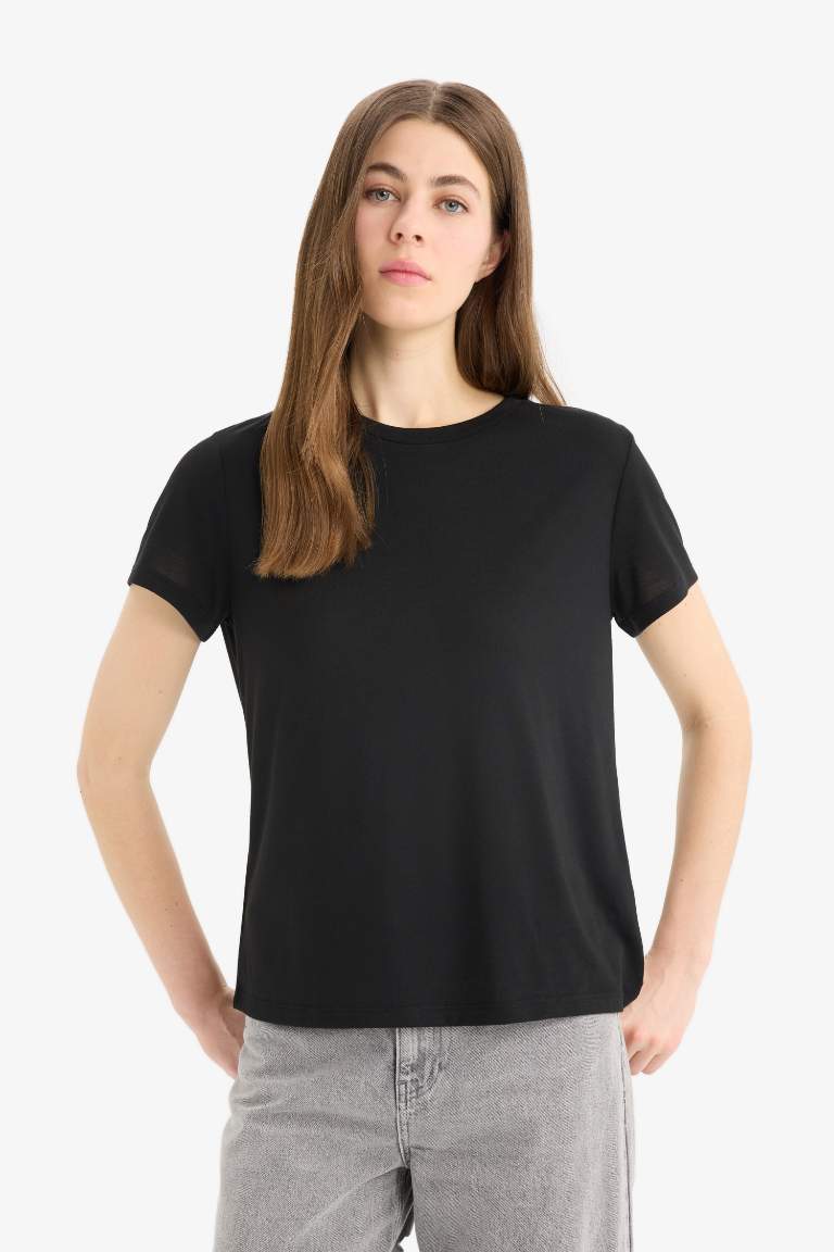 T-shirt basique à col rond et manches courtes Coupe régulière