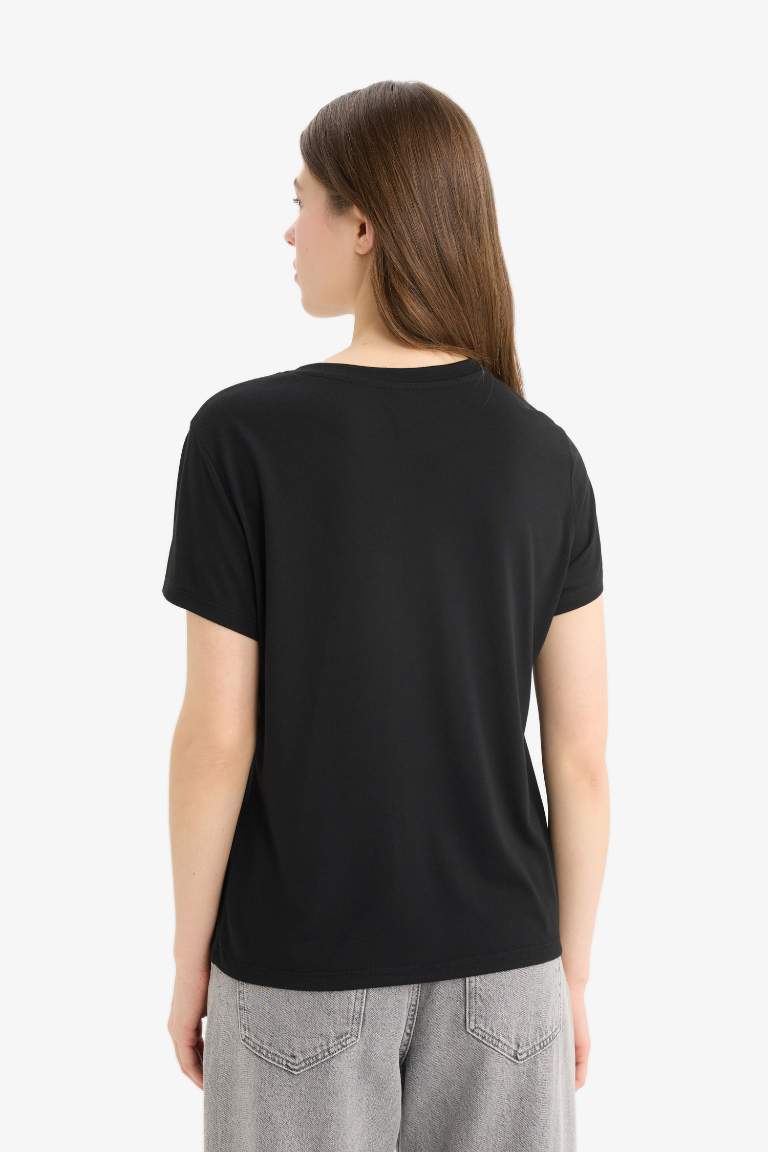 Regular Fit Crew Neck Basic T-Shirt