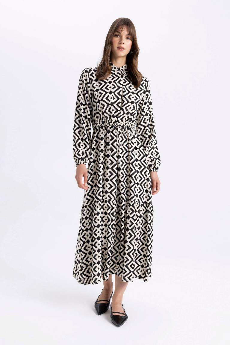 فستان كم طويل مطبوع من فيسكوز برقبة قميص