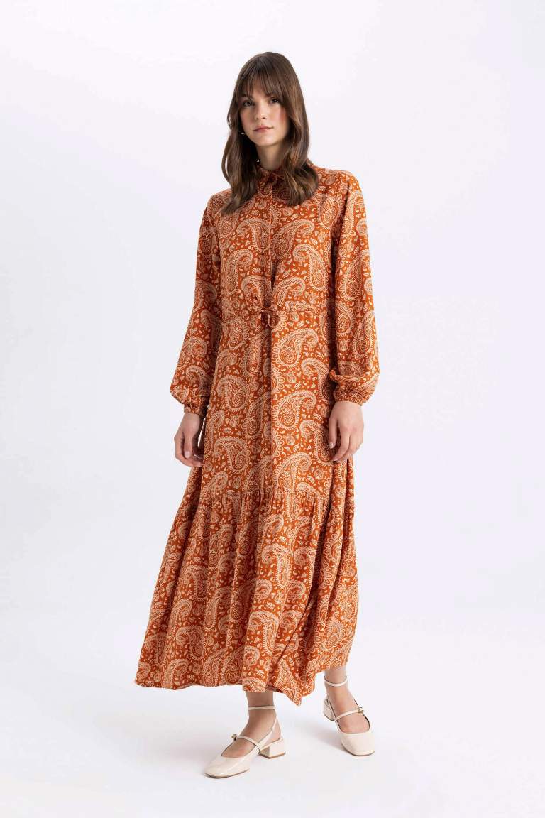 فستان كم طويل مطبوع من فيسكوز برقبة قميص