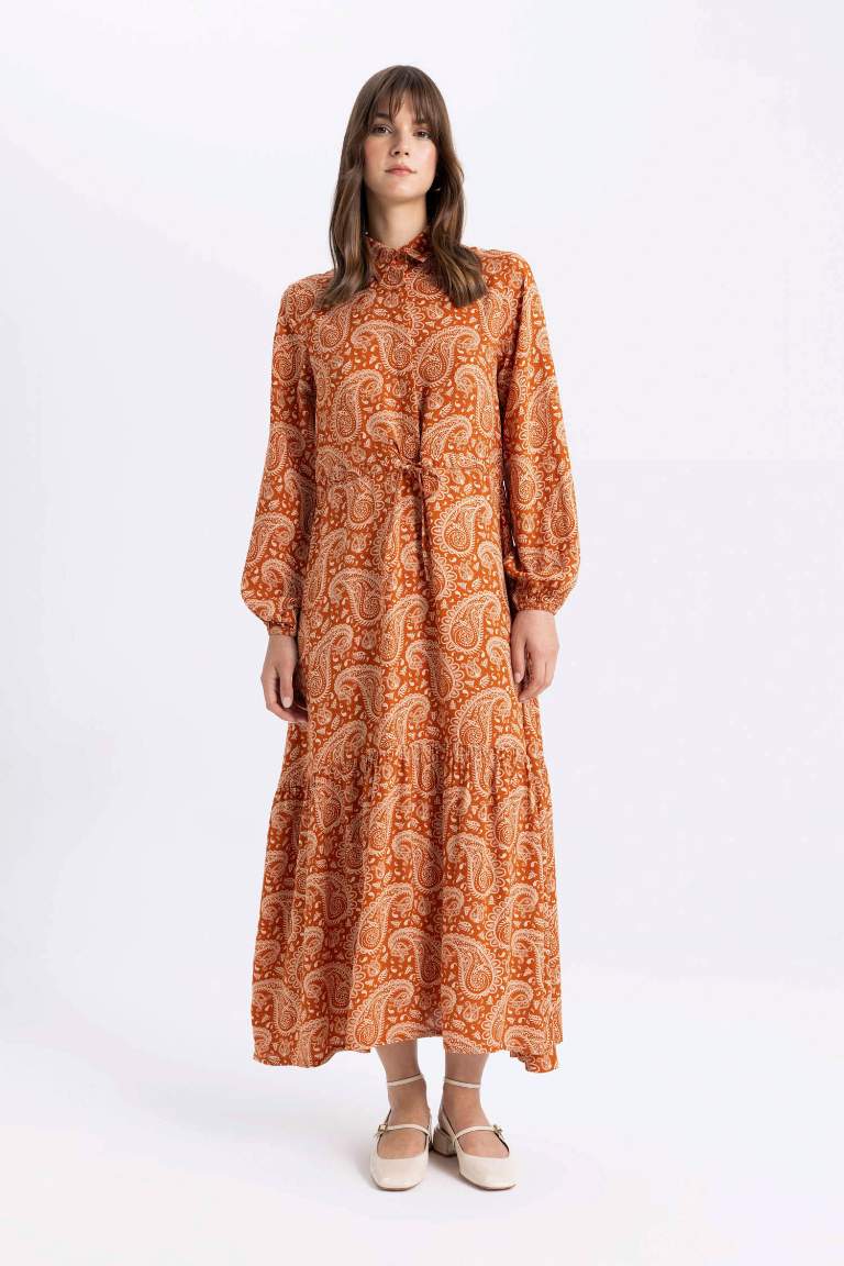 فستان كم طويل مطبوع من فيسكوز برقبة قميص