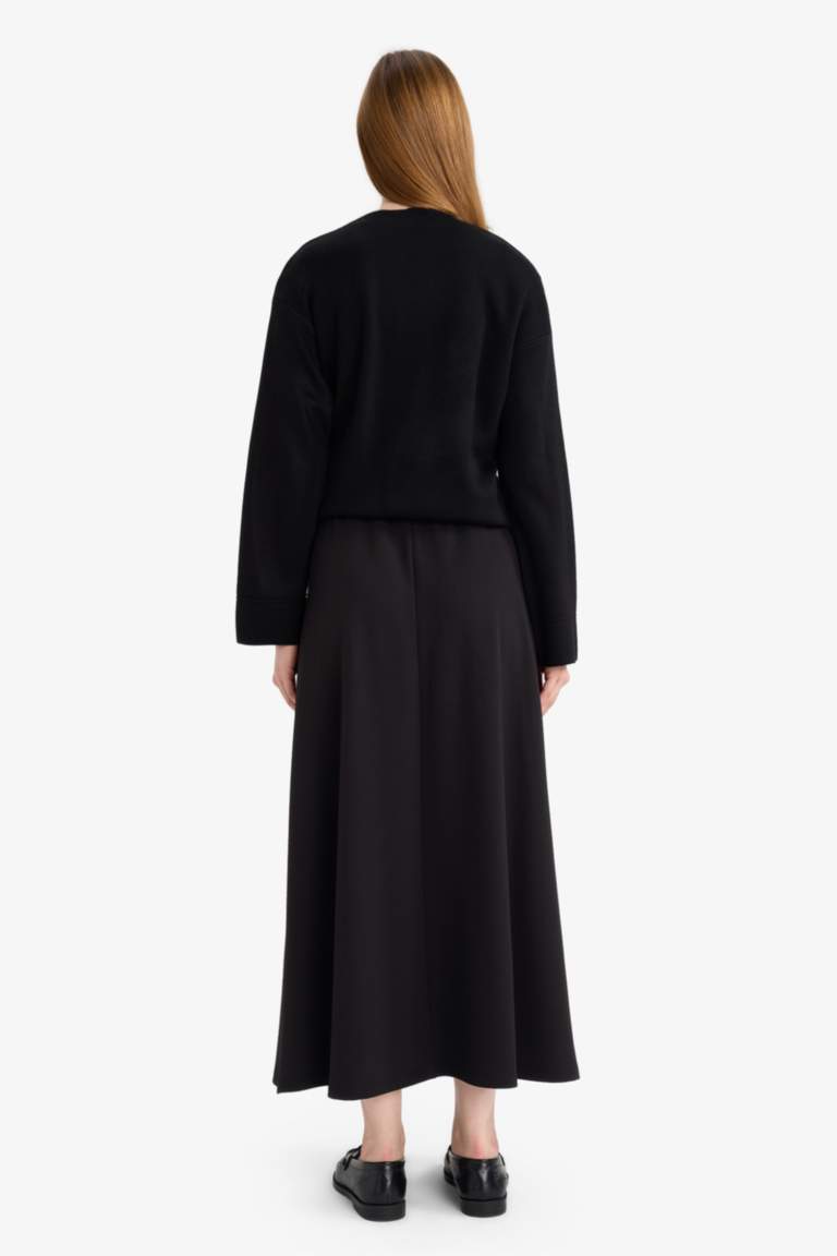 A Kesim Krep Maxi Etek