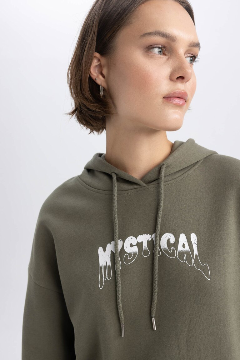 "In My Chicken Mom Era" Women's Sweatshirt - Cute Farm Life Graphic Pullover, Long Sleeve, Soft Cotton Blend, Loose Fit - Funny Gift For Chicken Lovers