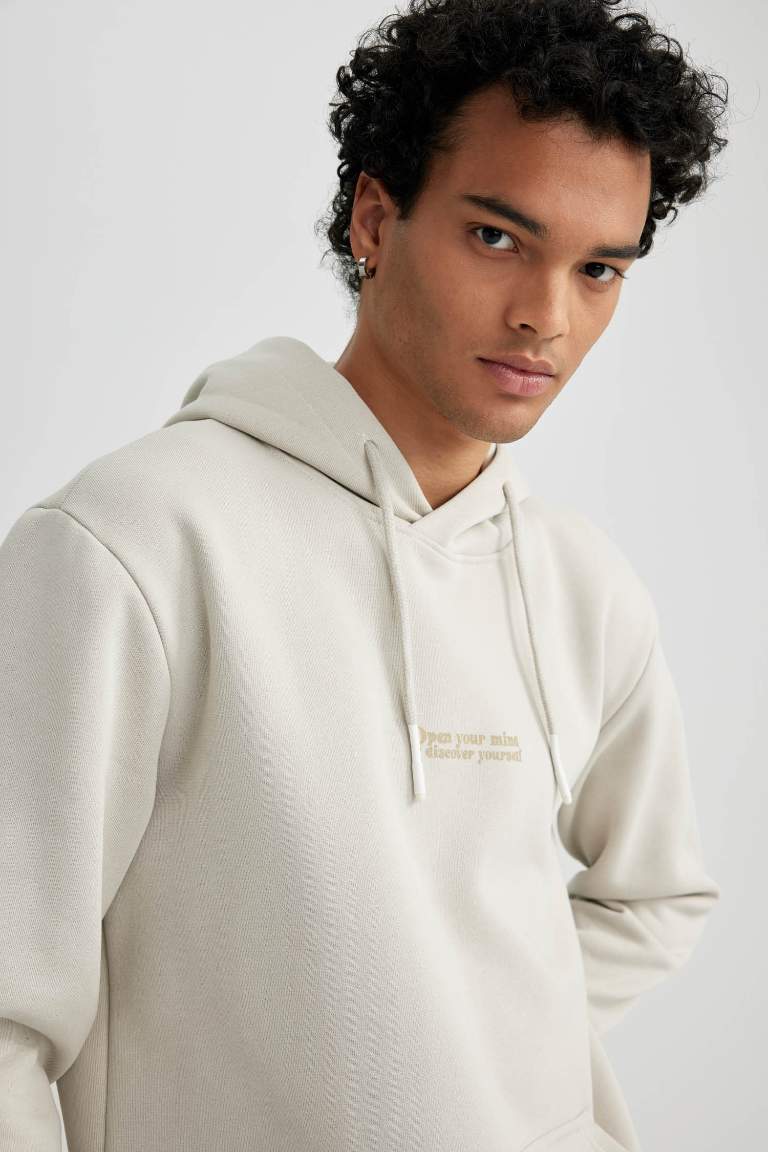 Regular Fit Kapüşonlu Baskılı Kanguru Cepli Sweatshirt