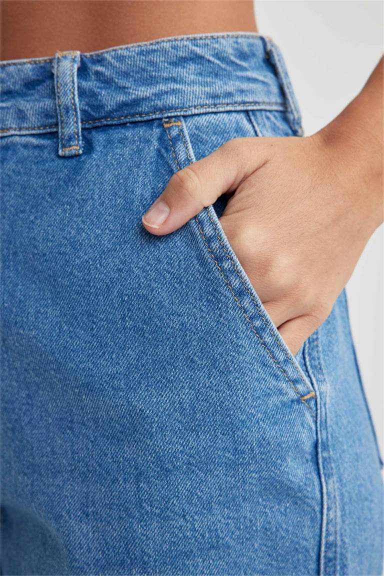 بنطلون جينز وايد ليج بجيب كارجو