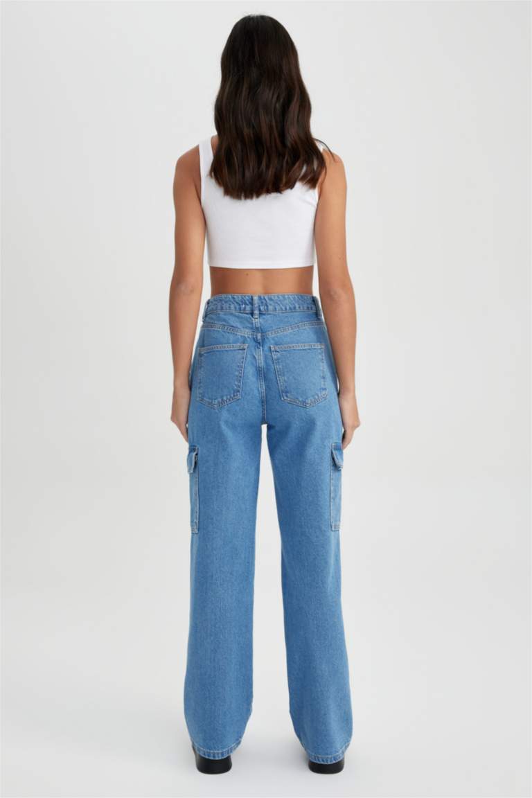 بنطلون جينز وايد ليج بجيب كارجو