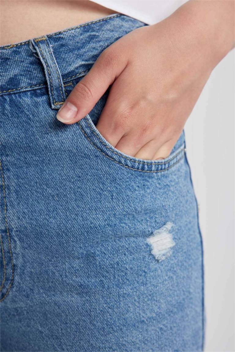Boyfriend Normal Bel Dar Paça Yırtık Detaylı Uzun Jean Pantolon