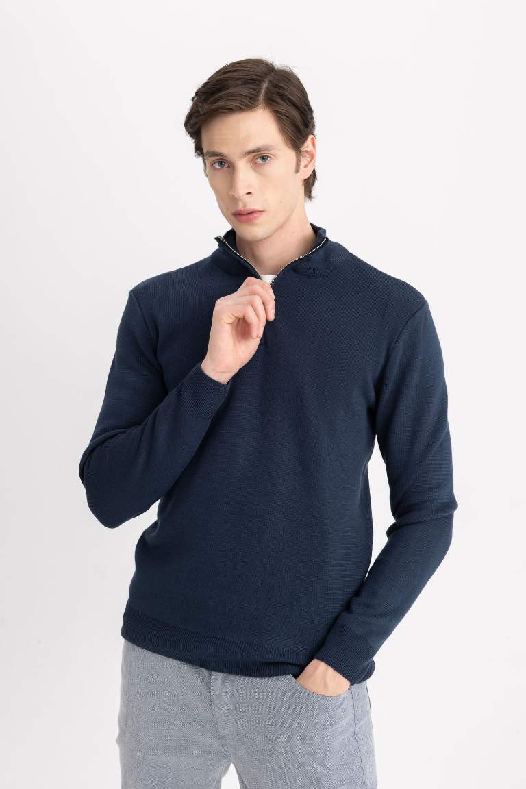 Standard Fit Zippered Basic Knitted Pullover