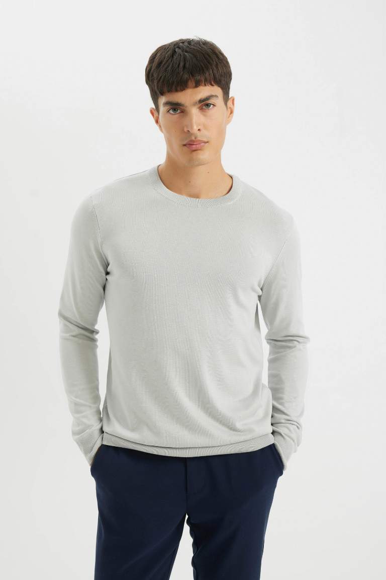 Standard Fit Crew Neck Basic Knitted Comfortable Pullover