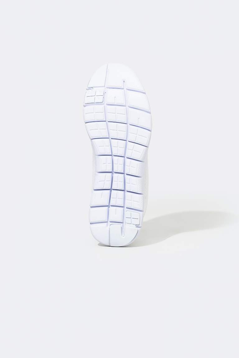 Woman Thick Sole Sport shoes