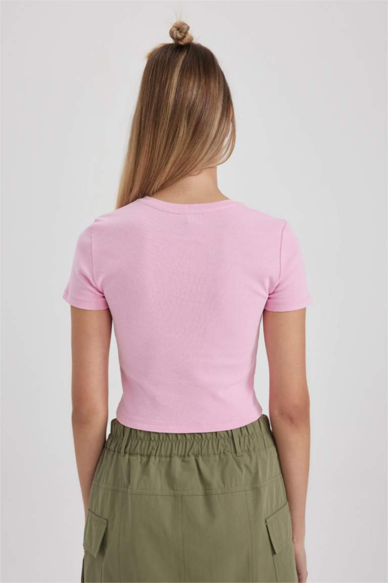 Coool Fitted Kalp Pencereli Kısa Kollu Tişört