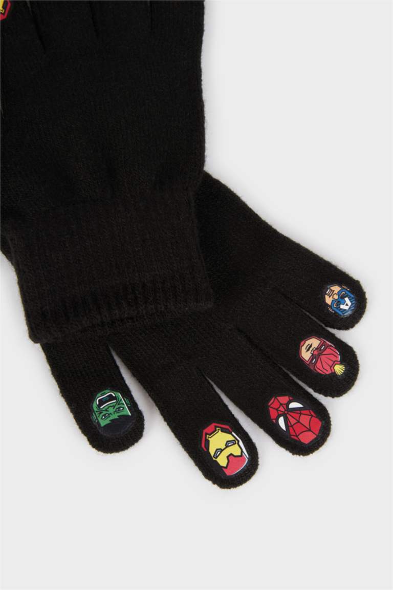 كفوف أولادي من أفينجرز