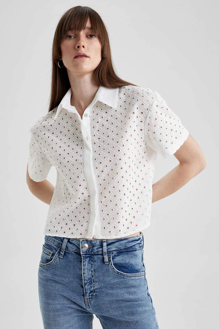 White WOMAN Crop Shirt Collar Cotton Short Sleeve Shirt 2812965 | DeFacto