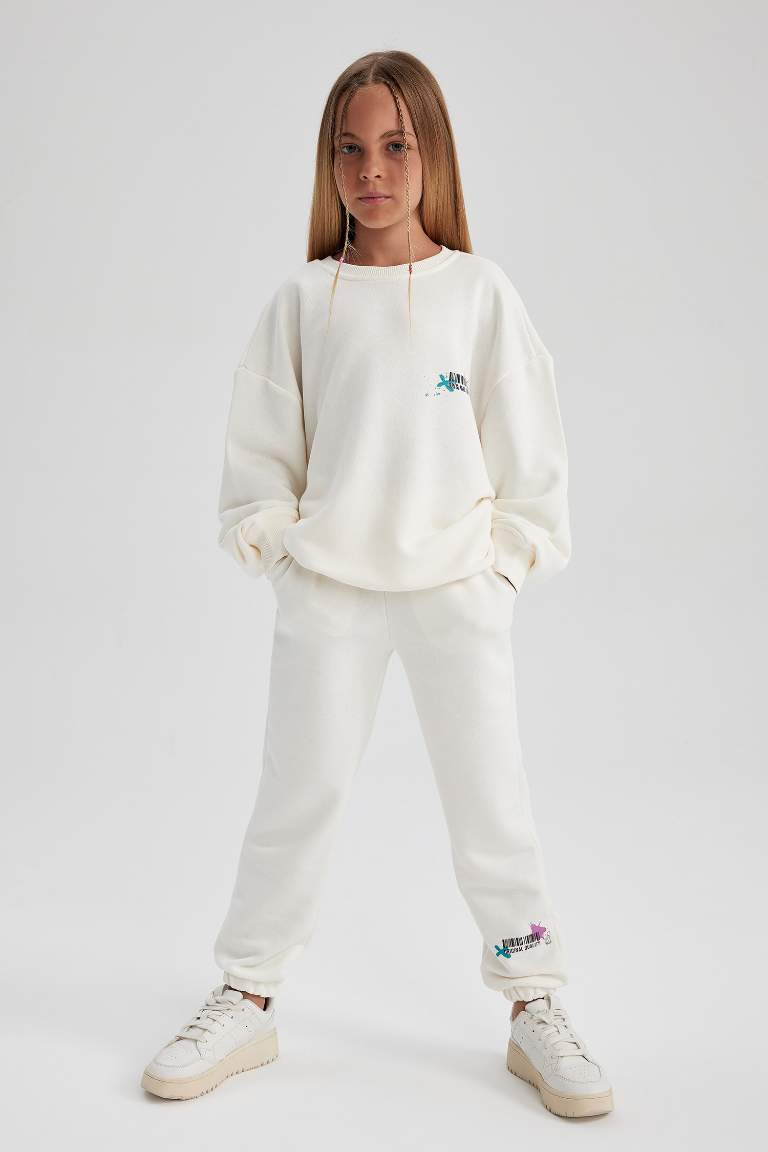 White GIRLS & TEENS Oversize Fit Sweatshirt 2890976 | DeFacto