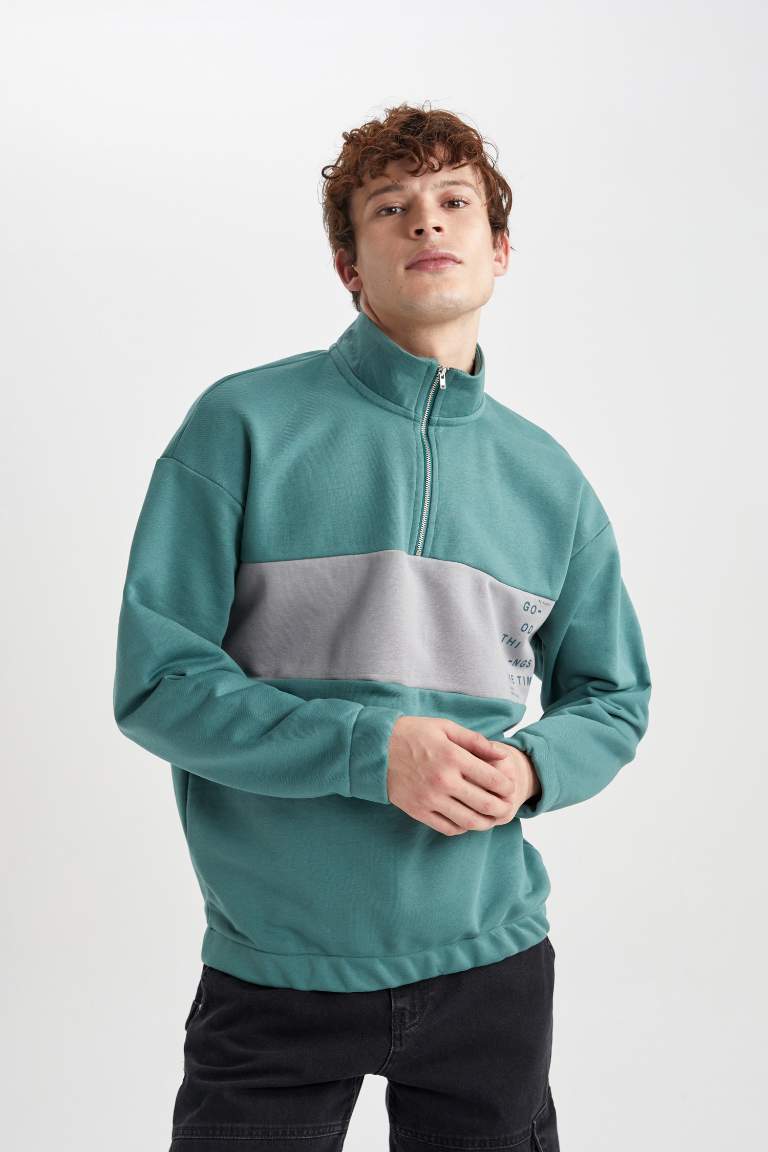 Oversize Fit Geniş Kalıp Dik Yaka Fermuarlı Baskılı Sweatshirt