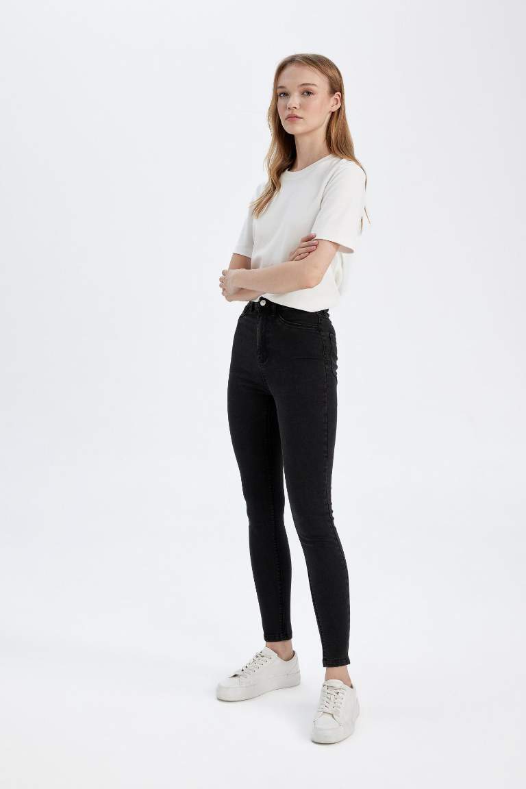 Джинсы Skinny Fit узкого кроя с высокой талией
