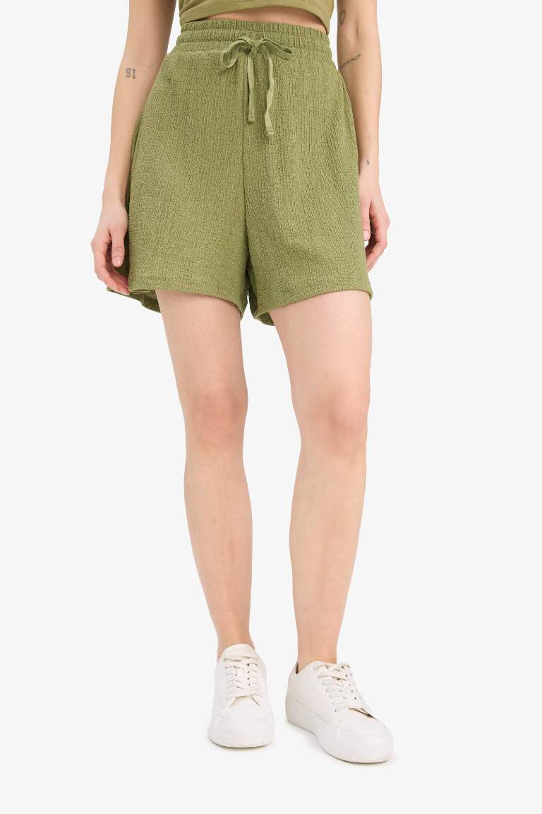 Loose Fit Wrinkled Shorts