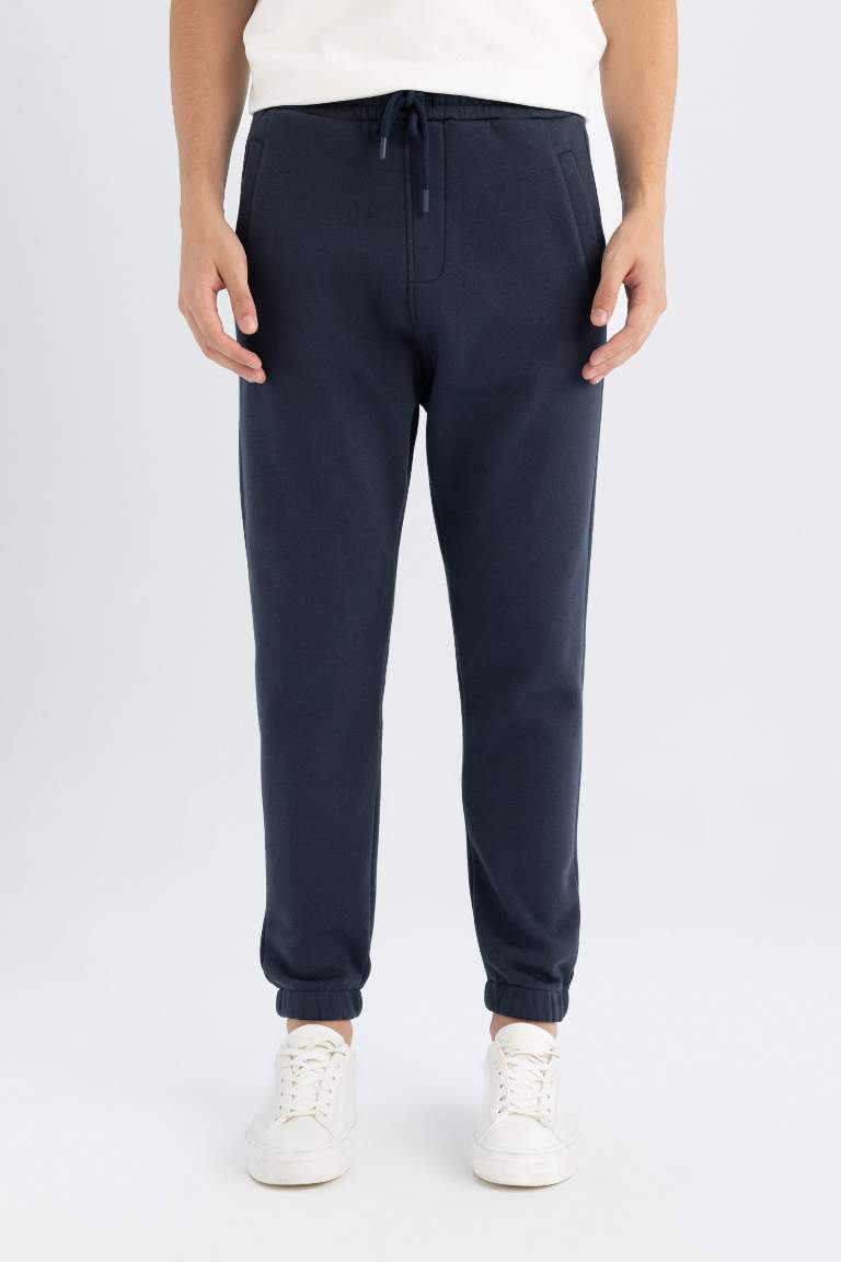 Standard Fit Elastic Leg Basic Jogger Sweatpants