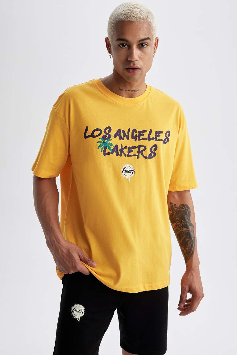 DeFactoFit NBA Los Angeles Lakers Oversize Fit Bisiklet Yaka Kısa Kollu Tişört